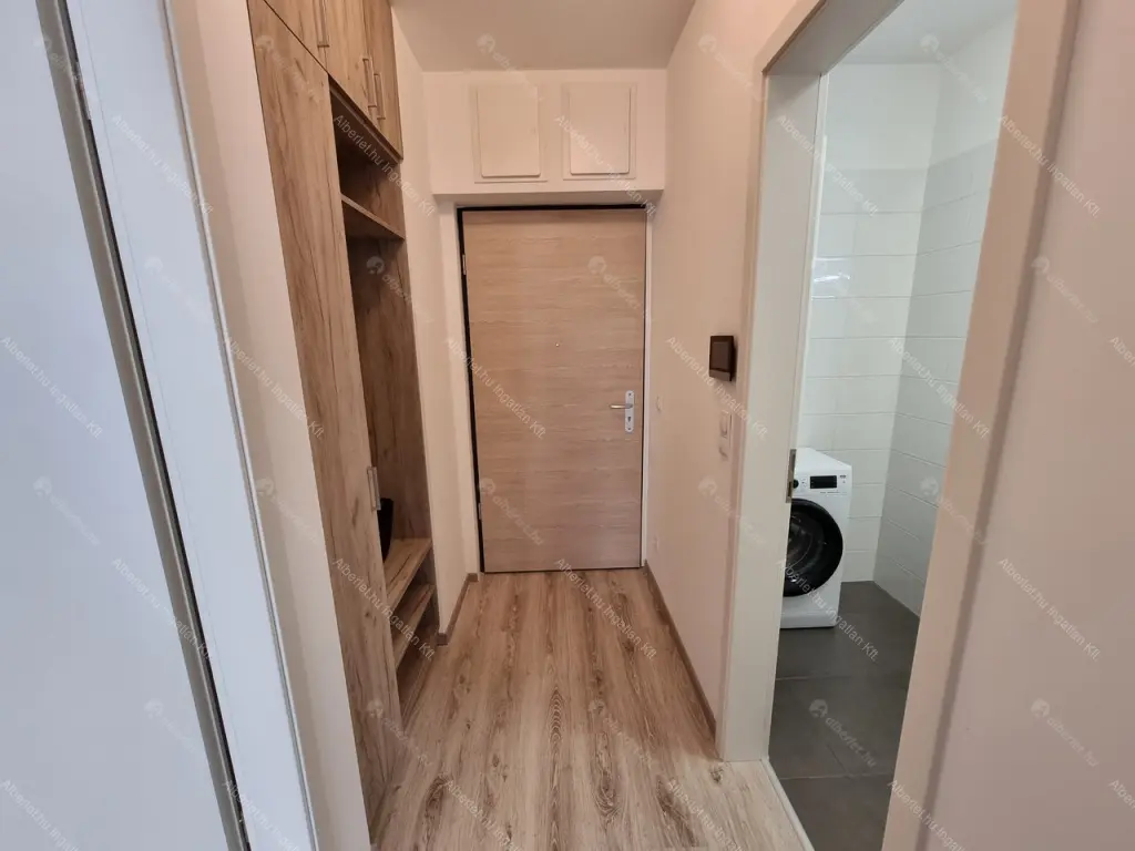 Kiadó albérlet 280000 Ft/hó áron: Budapest, XIII. kerület  Róbert Károly körút. Mérete: 45 nm, 2 szobás | Alberlet.hu - 6687230