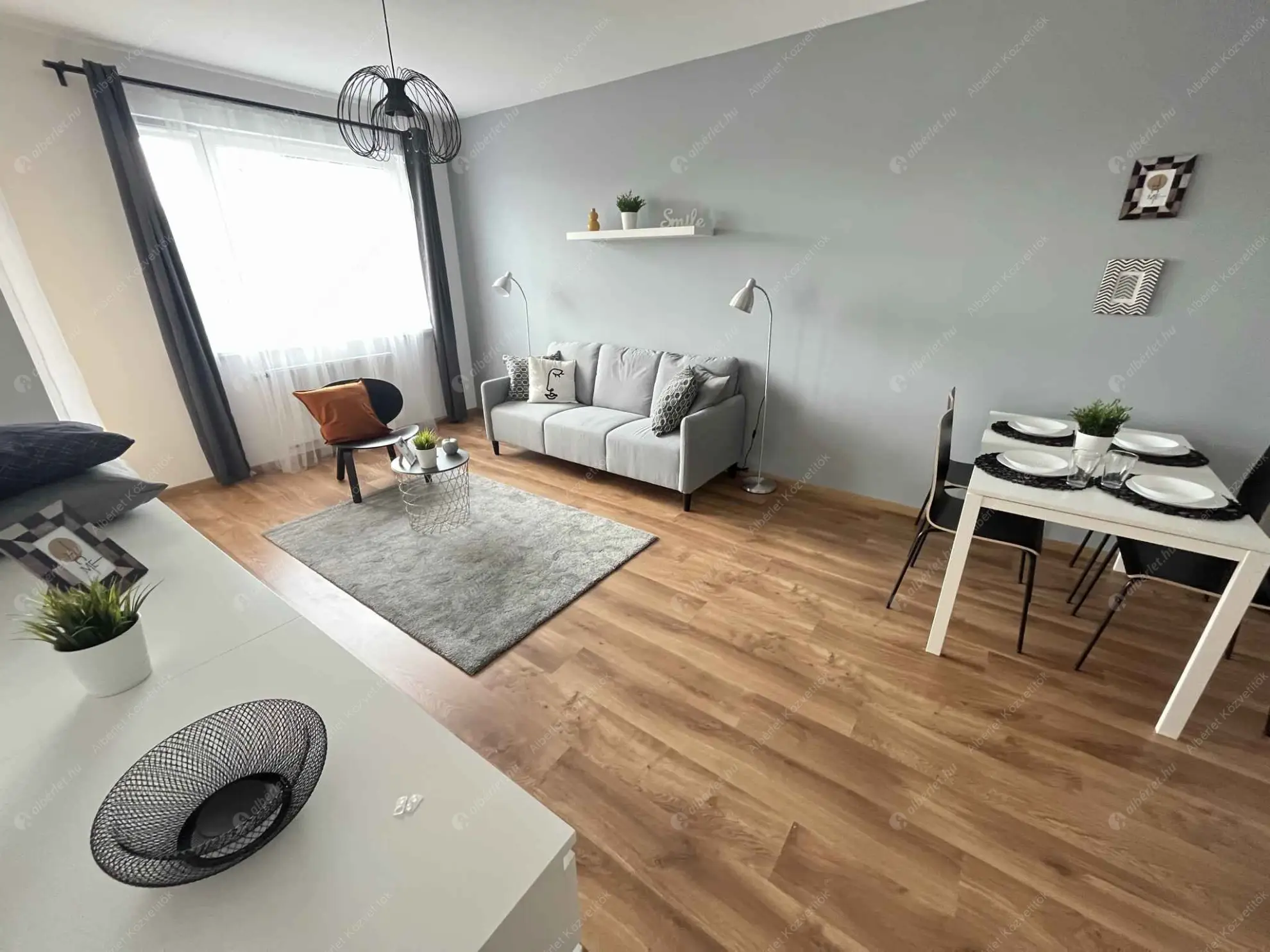 Kiadó albérlet 250000 Ft/hó áron: Budapest, XIII. kerület  Róbert Károly körút. Mérete: 46 nm, 1 szobás | Alberlet.hu - 6605135