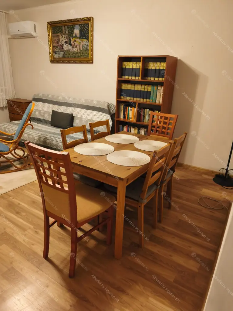 Kiadó albérlet 220000 Ft/hó áron: Budapest, XIII. kerület  Róbert Károly körút. Mérete: 46 nm, 1 szobás | Alberlet.hu - 6665337