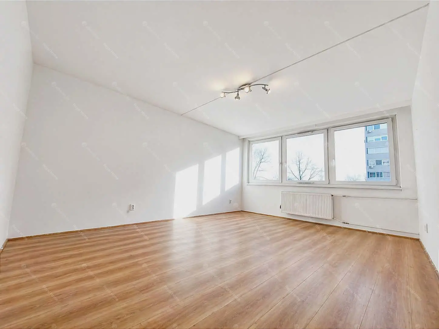 Kiadó albérlet 209000 Ft/hó áron: Budapest, XIII. kerület  Róbert Károly körút. Mérete: 46 nm, 2 szobás | Alberlet.hu - 6703642