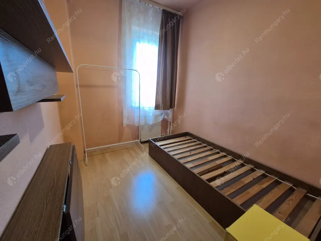 Kiadó albérlet 250000 Ft/hó áron: Budapest, XIII. kerület  Róbert Károly körút. Mérete: 61 nm, 2 szobás | Alberlet.hu - 6600282