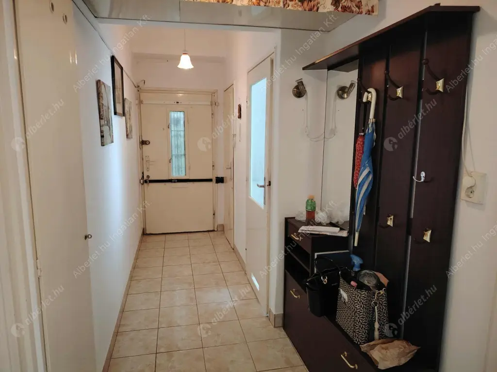 Kiadó albérlet 255000 Ft/hó áron: Budapest, XIII. kerület  Róbert Károly körút. Mérete: 62 nm, 2 szobás | Alberlet.hu - 6565157