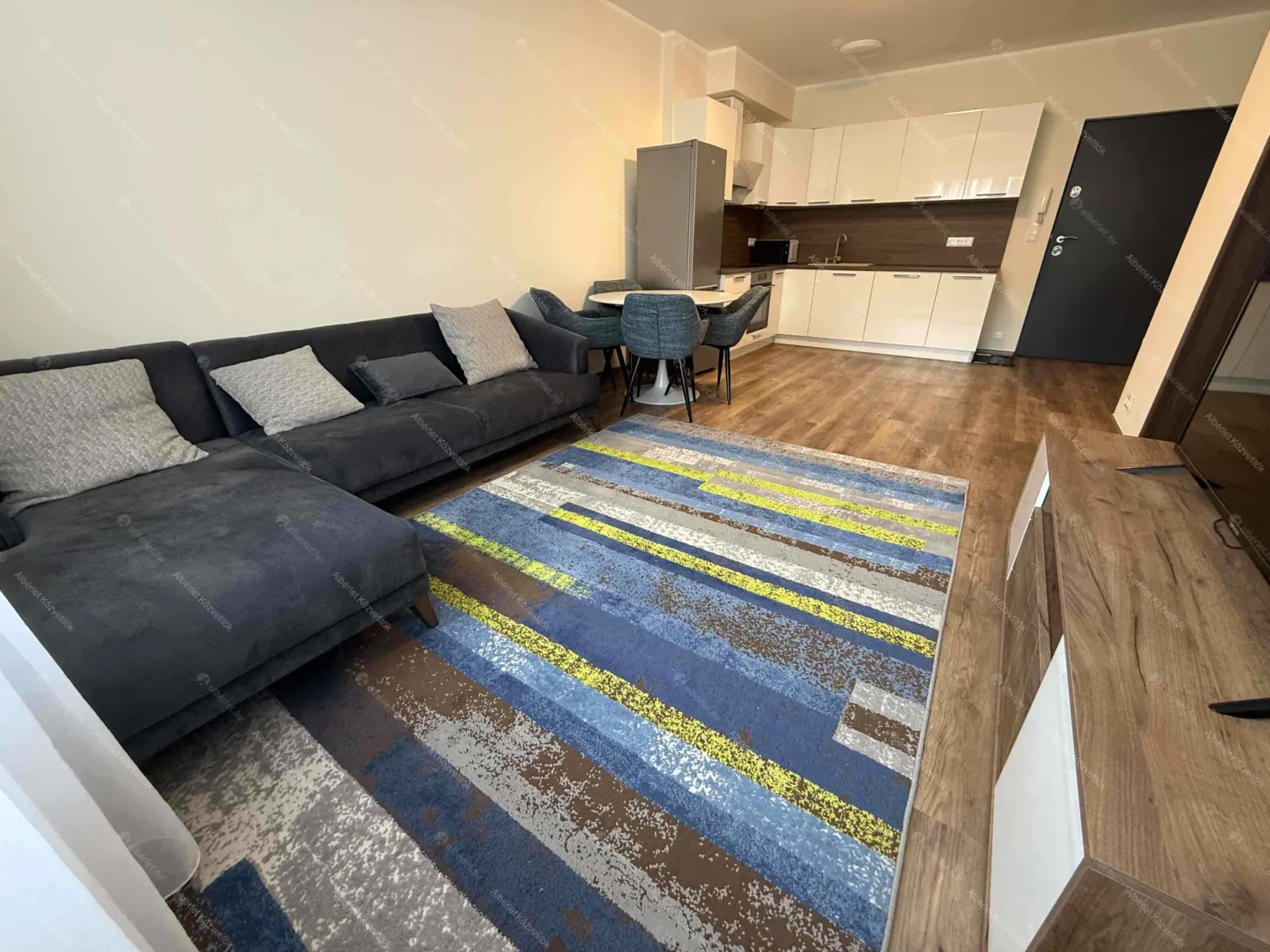 Kiadó albérlet 260000 Ft/hó áron: Budapest, XIII. kerület  Röppentyű utca. Mérete: 46 nm, 2 szobás | Alberlet.hu - 6667232