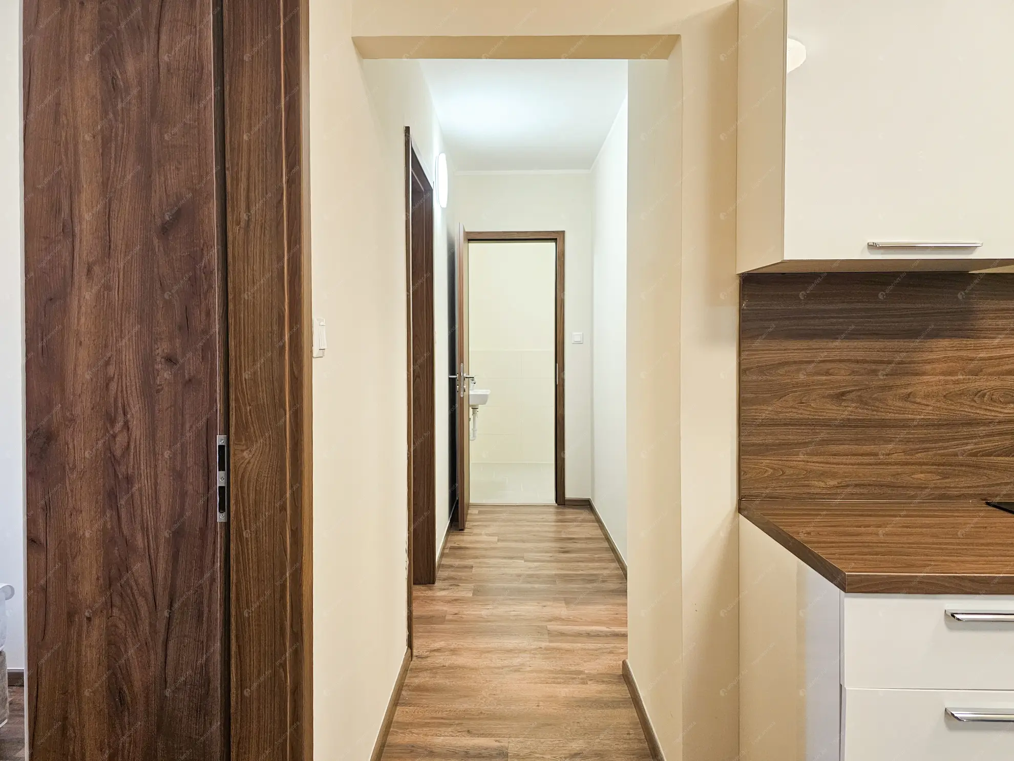 Kiadó albérlet 405000 Ft/hó áron: Budapest, XIII. kerület  Röppentyű utca. Mérete: 70 nm, 3 szobás | Alberlet.hu - 6638137