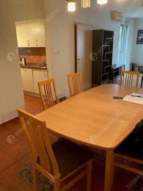 Kiadó albérlet 305000 Ft/hó áron: Budapest, XIII. kerület  Röppentyű utca. Mérete: 73 nm, 3 szobás | Alberlet.hu - 6562254