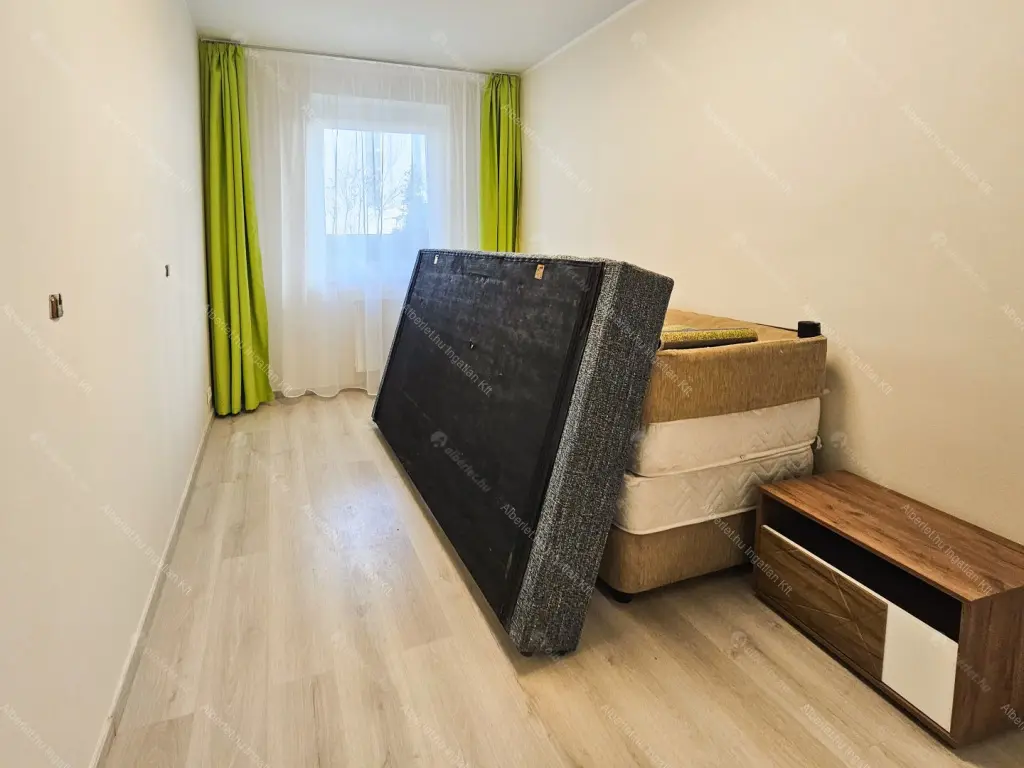 Kiadó albérlet 455000 Ft/hó áron: Budapest, XIII. kerület  Röppentyű utca. Mérete: 77 nm, 3 szobás | Alberlet.hu - 6667123