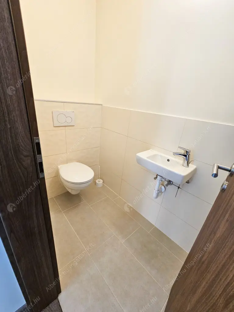 Kiadó albérlet 525000 Ft/hó áron: Budapest, XIII. kerület  Röppentyű utca. Mérete: 80 nm, 3 szobás | Alberlet.hu - 6637450