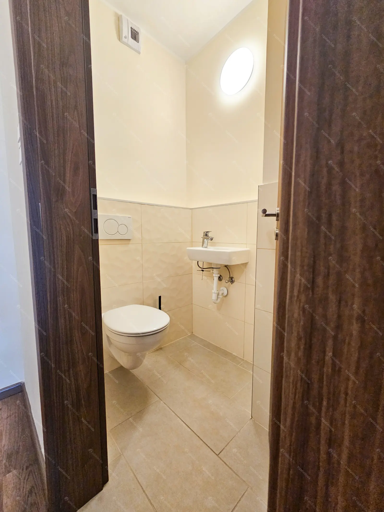 Kiadó albérlet 351000 Ft/hó áron: Budapest, XIII. kerület  Röppentyű utca. Mérete: 80 nm, 3 szobás | Alberlet.hu - 6700218