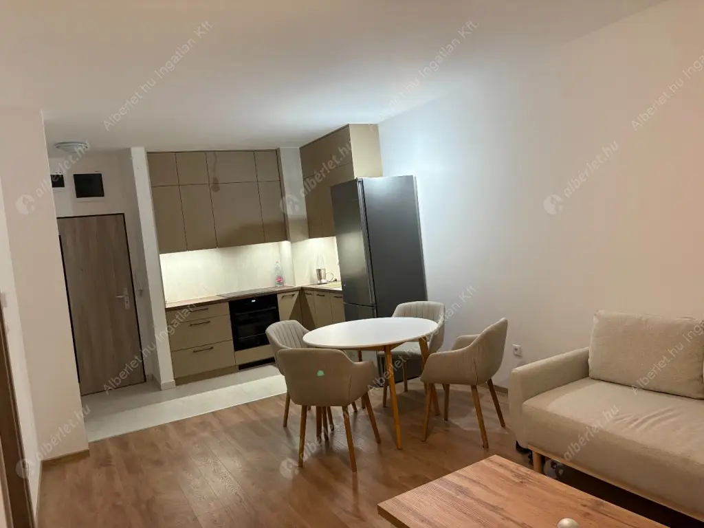 Kiadó albérlet 290000 Ft/hó áron: Budapest, XIII. kerület  Rózsafa utca. Mérete: 48 nm, 2 szobás | Alberlet.hu - 6577674