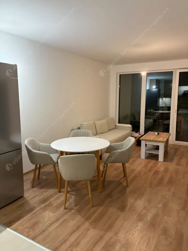 Kiadó albérlet 290000 Ft/hó áron: Budapest, XIII. kerület  Rózsafa utca. Mérete: 48 nm, 2 szobás | Alberlet.hu - 6586548