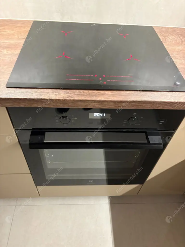 Kiadó albérlet 270000 Ft/hó áron: Budapest, XIII. kerület  Rózsafa utca. Mérete: 48 nm, 2 szobás | Alberlet.hu - 6583442