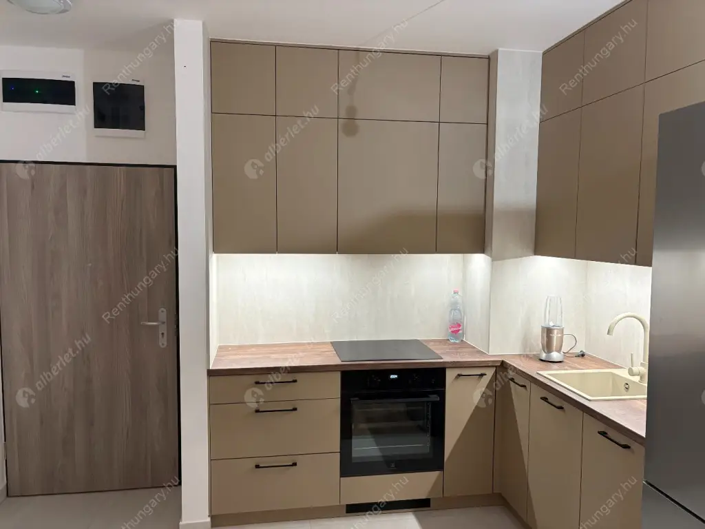 Kiadó albérlet 290000 Ft/hó áron: Budapest, XIII. kerület  Rózsafa utca. Mérete: 48 nm, 2 szobás | Alberlet.hu - 6586392