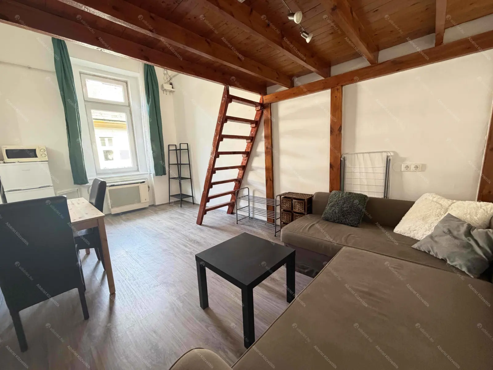 Kiadó albérlet 175000 Ft/hó áron: Budapest, XIII. kerület  Rozsnyay utca. Mérete: 25 nm, 1 szobás | Alberlet.hu - 6691340