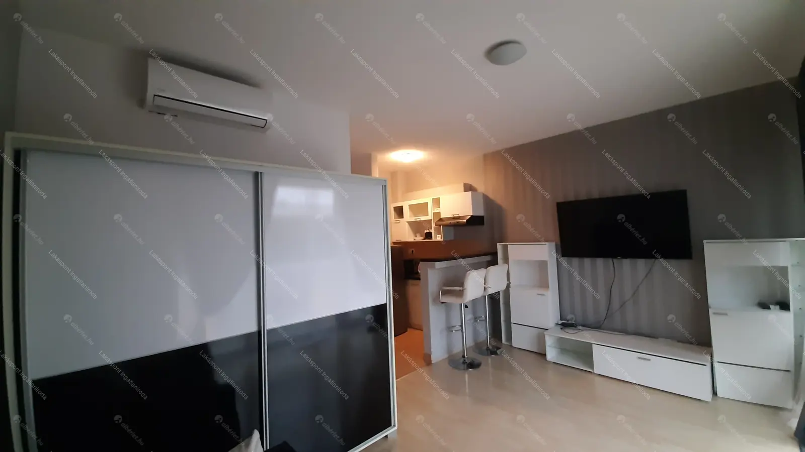 Kiadó albérlet 250000 Ft/hó áron: Budapest, XIII. kerület  Rozsnyay utca. Mérete: 30 nm, 1 szobás | Alberlet.hu - 6691242