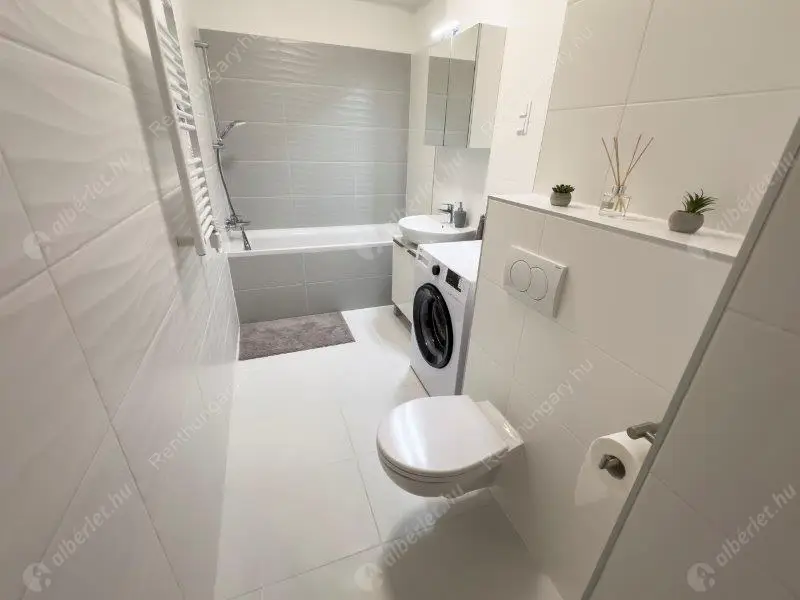 Kiadó albérlet 320000 Ft/hó áron: Budapest, XIII. kerület  Rozsnyay utca. Mérete: 41 nm, 2 szobás | Alberlet.hu - 6628316