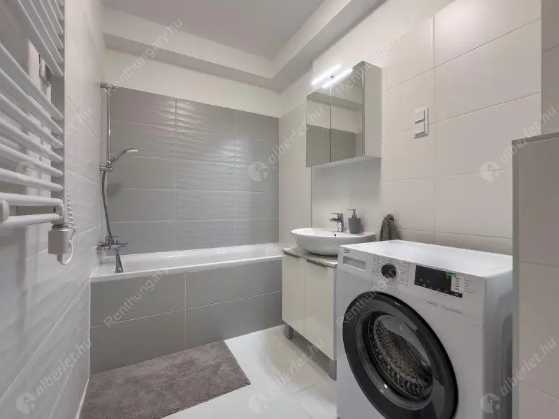 Kiadó albérlet 320000 Ft/hó áron: Budapest, XIII. kerület  Rozsnyay utca. Mérete: 41 nm, 2 szobás | Alberlet.hu - 6628321