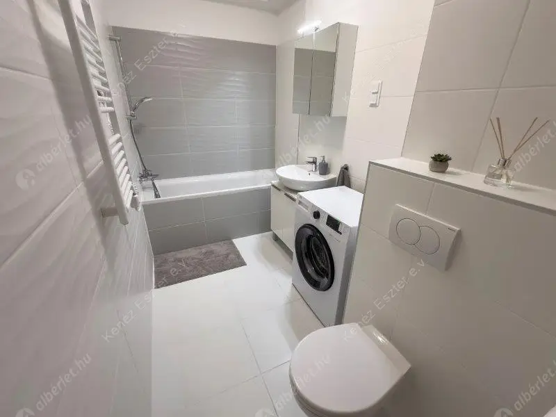 Kiadó albérlet 320000 Ft/hó áron: Budapest, XIII. kerület  Rozsnyay utca. Mérete: 41 nm, 1 szobás | Alberlet.hu - 6632363