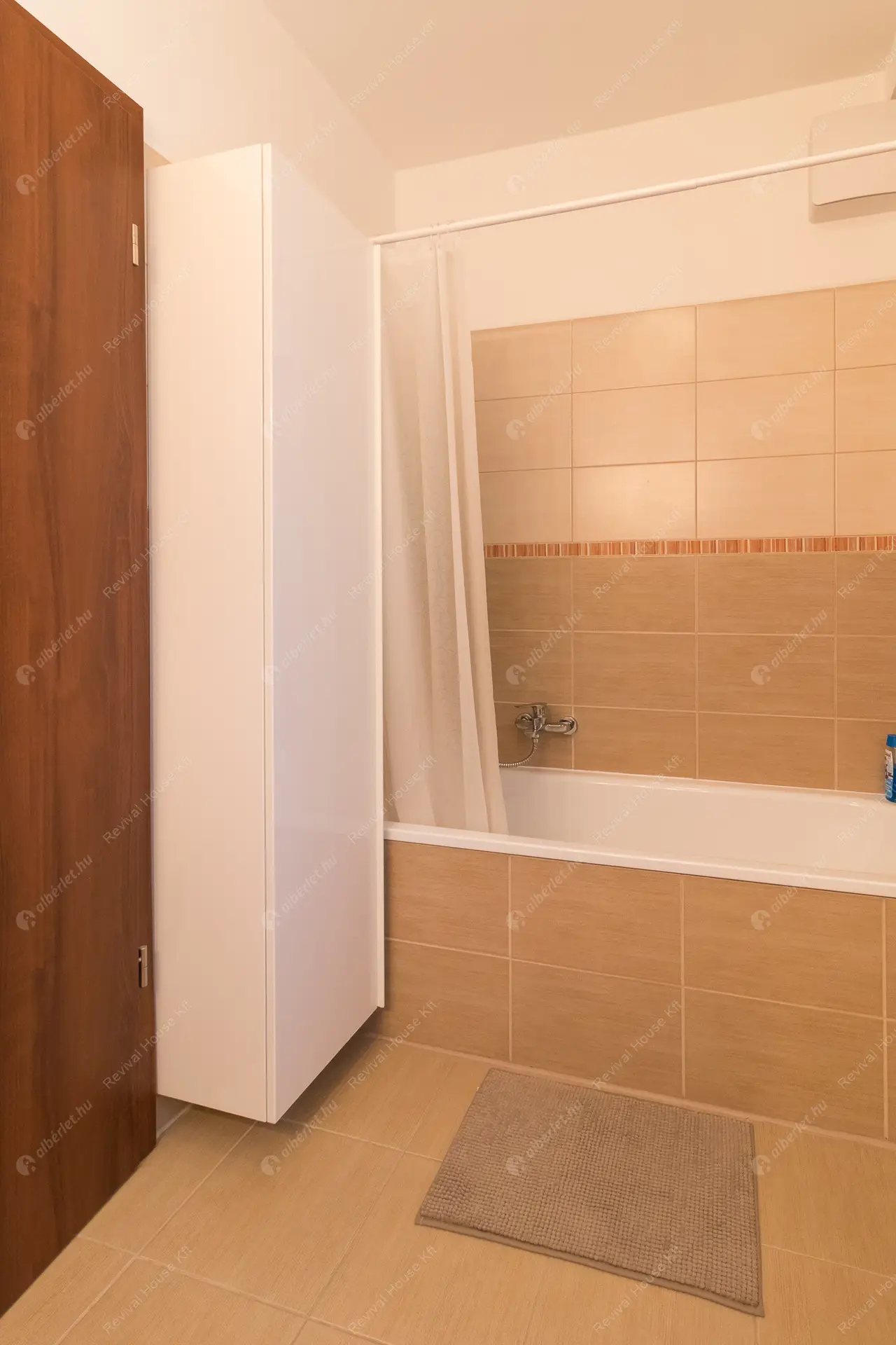 Kiadó albérlet 850000 Ft/hó áron: Budapest, XIII. kerület  Sólyatér utca. Mérete: 95 nm, 4 szobás | Alberlet.hu - 6315348