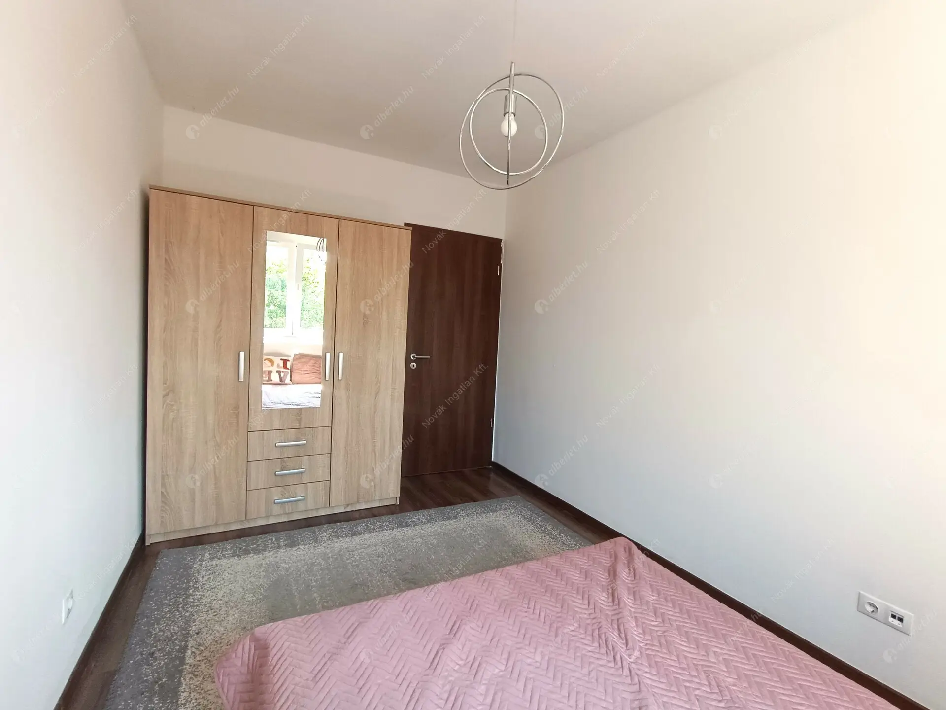 Kiadó albérlet 349000 Ft/hó áron: Budapest, XIII. kerület  SÓLYTÉR . Mérete: 48 nm, 2 szobás | Alberlet.hu - 6508962