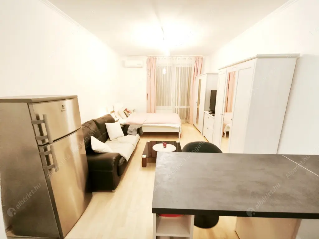 Kiadó albérlet 210000 Ft/hó áron: Budapest, XIII. kerület  Szabolcs utca. Mérete: 32 nm, 1 szobás | Alberlet.hu - 6572567