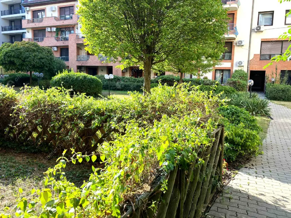 Kiadó albérlet 210000 Ft/hó áron: Budapest, XIII. kerület  Szabolcs utca. Mérete: 32 nm, 1 szobás | Alberlet.hu - 6572575