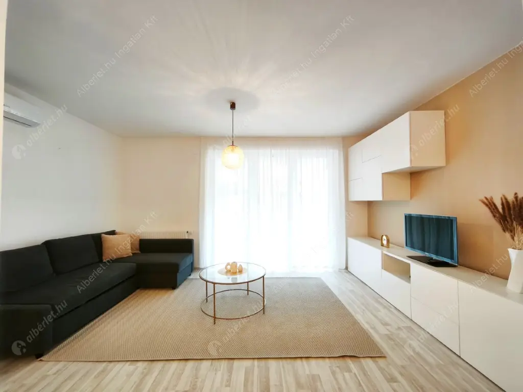 Kiadó albérlet 260000 Ft/hó áron: Budapest, XIII. kerület  Szabolcs utca. Mérete: 35 nm, 1 szobás | Alberlet.hu - 6597921
