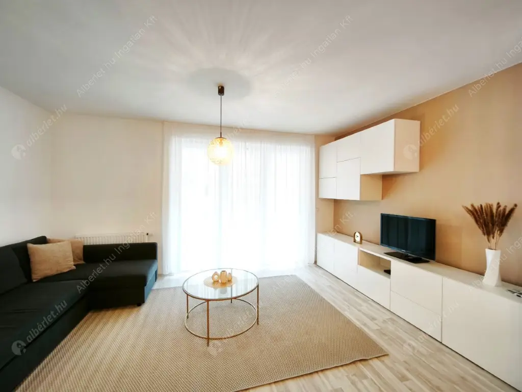 Kiadó albérlet 260000 Ft/hó áron: Budapest, XIII. kerület  Szabolcs utca. Mérete: 35 nm, 1 szobás | Alberlet.hu - 6597929