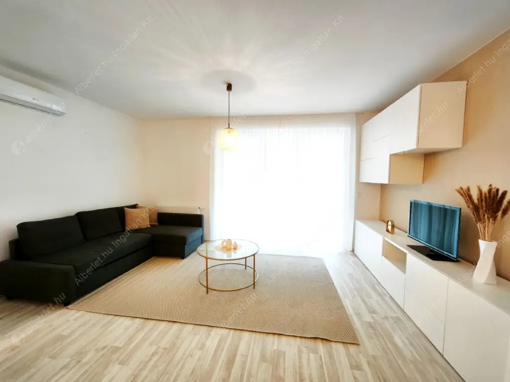 Kiadó albérlet 260000 Ft/hó áron: Budapest, XIII. kerület  Szabolcs utca. Mérete: 35 nm, 1 szobás | Alberlet.hu - 6597930