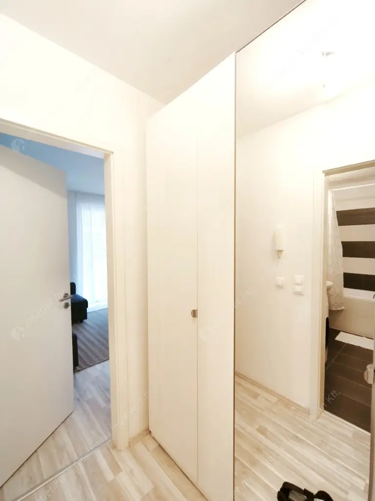 Kiadó albérlet 260000 Ft/hó áron: Budapest, XIII. kerület  Szabolcs utca. Mérete: 35 nm, 1 szobás | Alberlet.hu - 6597936