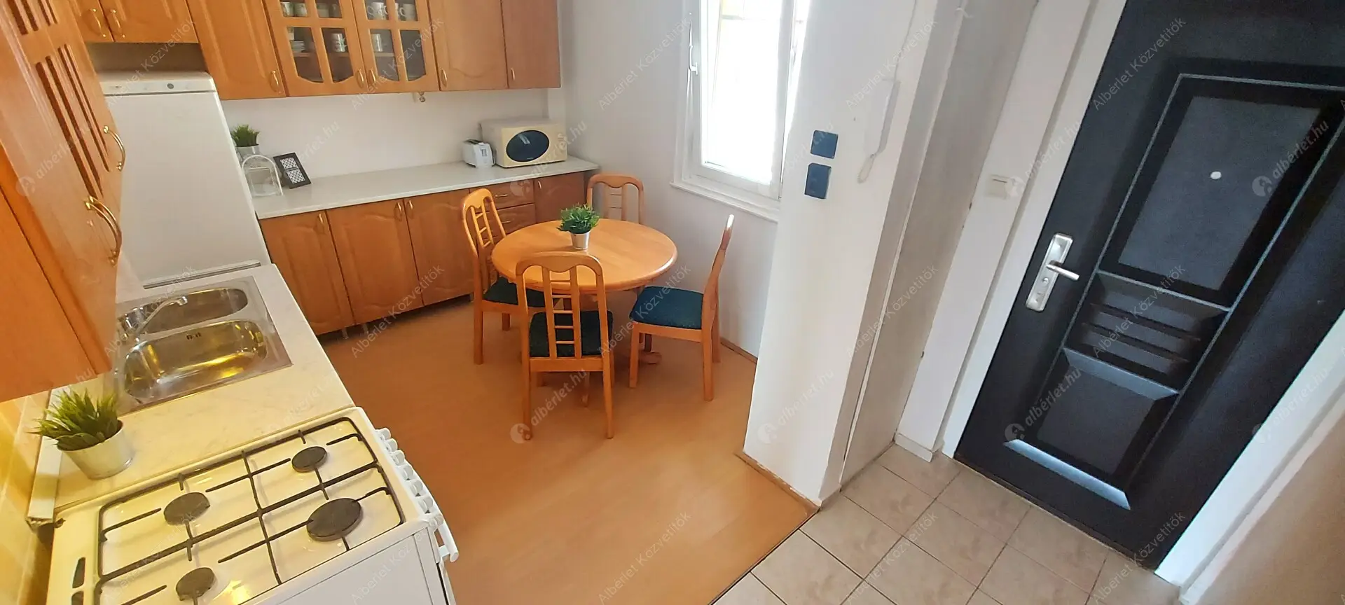 Kiadó albérlet 165000 Ft/hó áron: Budapest, XIII. kerület  Szabolcs utca. Mérete: 35 nm, 1 szobás | Alberlet.hu - 6603057