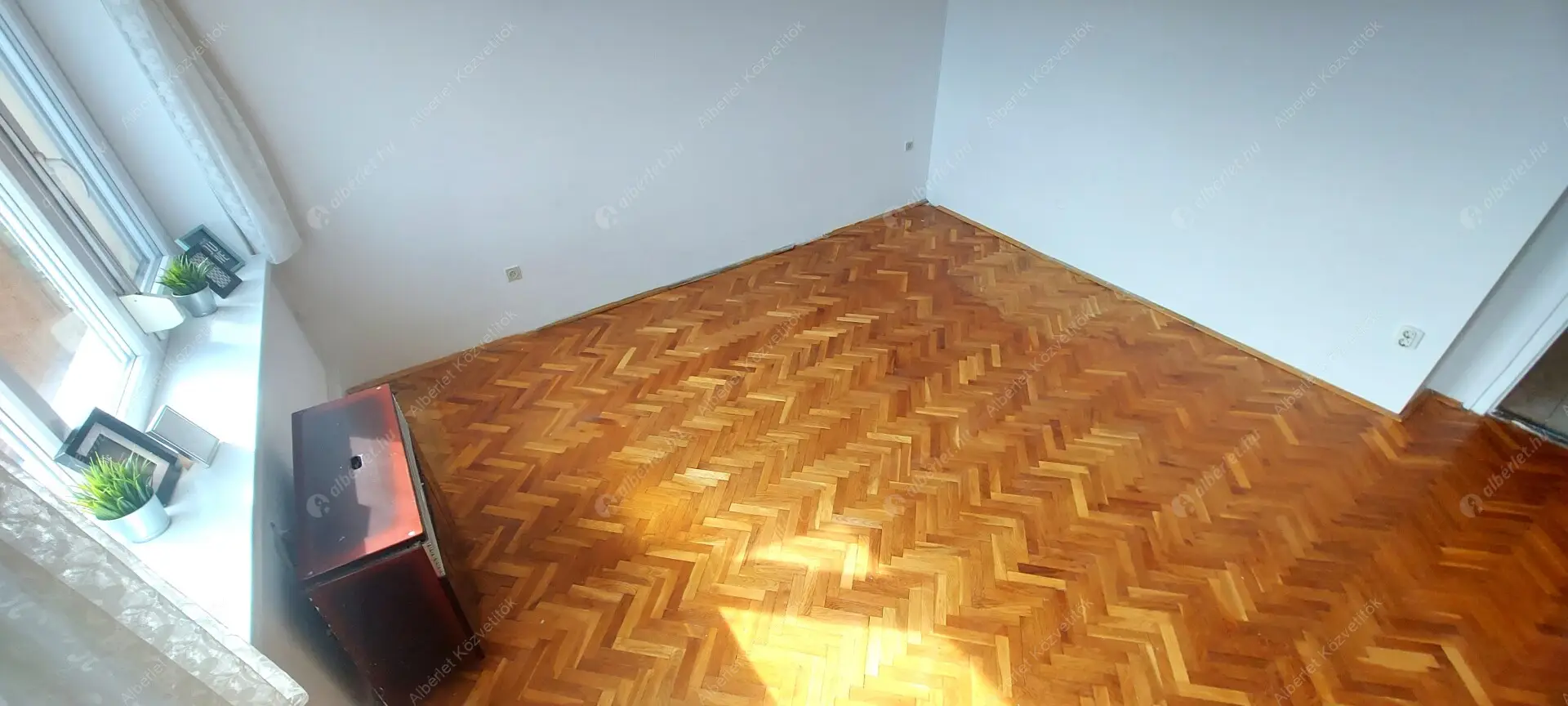 Kiadó albérlet 165000 Ft/hó áron: Budapest, XIII. kerület  Szabolcs utca. Mérete: 35 nm, 1 szobás | Alberlet.hu - 6603058