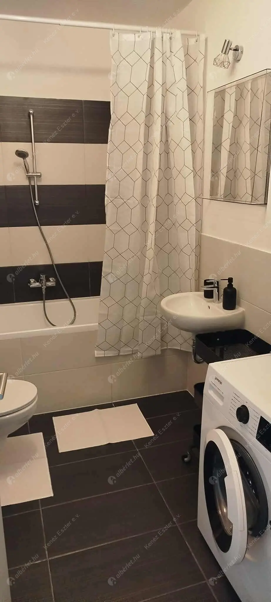 Kiadó albérlet 260000 Ft/hó áron: Budapest, XIII. kerület  Szabolcs utca. Mérete: 36 nm, 1 szobás | Alberlet.hu - 6572233