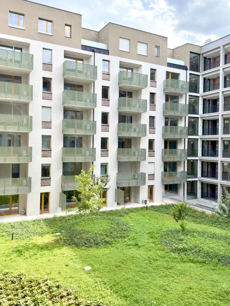 Kiadó albérlet 270000 Ft/hó áron: Budapest, XIII. kerület  Szabolcs utca. Mérete: 40 nm, 1 szobás | Alberlet.hu - 6678281