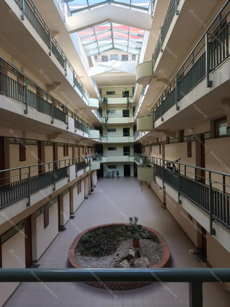 Kiadó albérlet 239000 Ft/hó áron: Budapest, XIII. kerület  Szabolcs utca. Mérete: 42 nm, 2 szobás | Alberlet.hu - 6687978