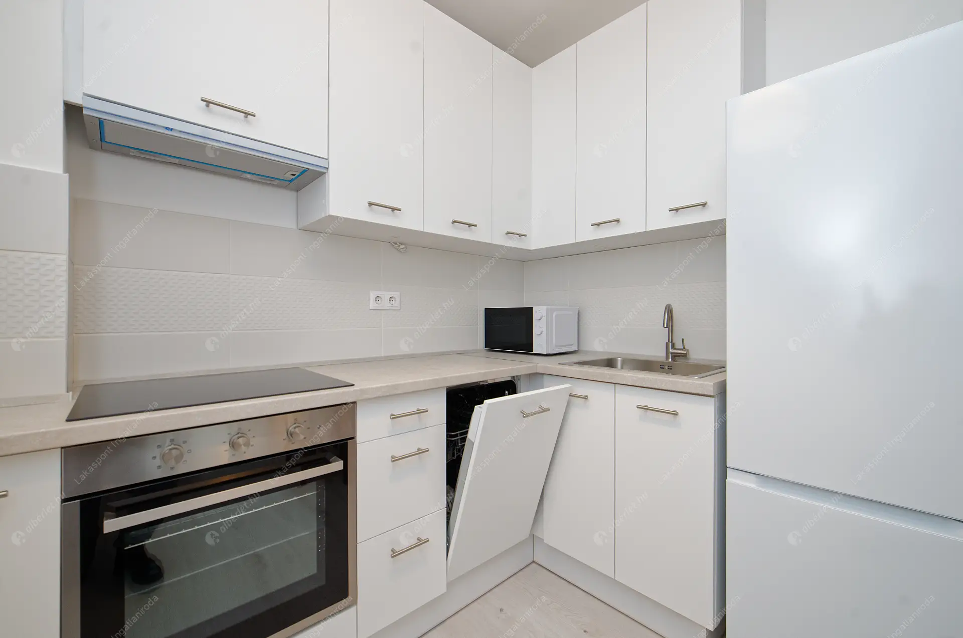 Kiadó albérlet 280000 Ft/hó áron: Budapest, XIII. kerület  Szabolcs utca. Mérete: 43 nm, 2 szobás | Alberlet.hu - 6602478