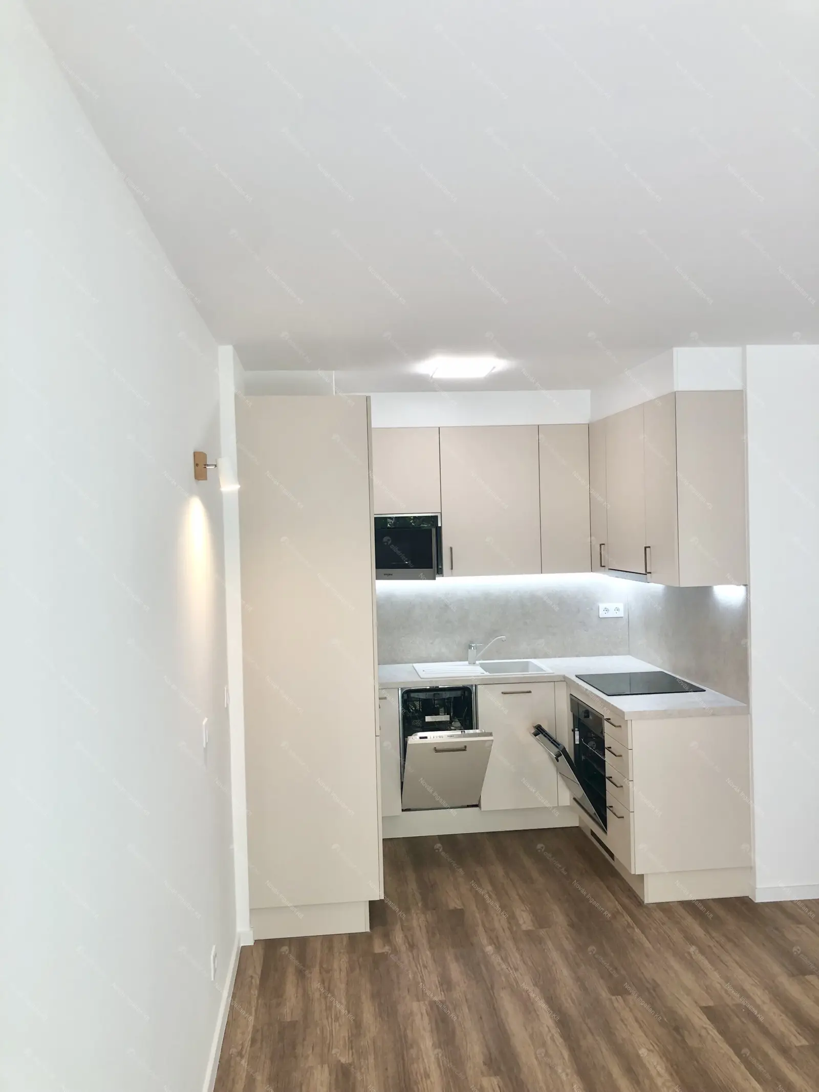 Kiadó albérlet 320000 Ft/hó áron: Budapest, XIII. kerület  Szabolcs utca. Mérete: 44 nm, 2 szobás | Alberlet.hu - 6706350