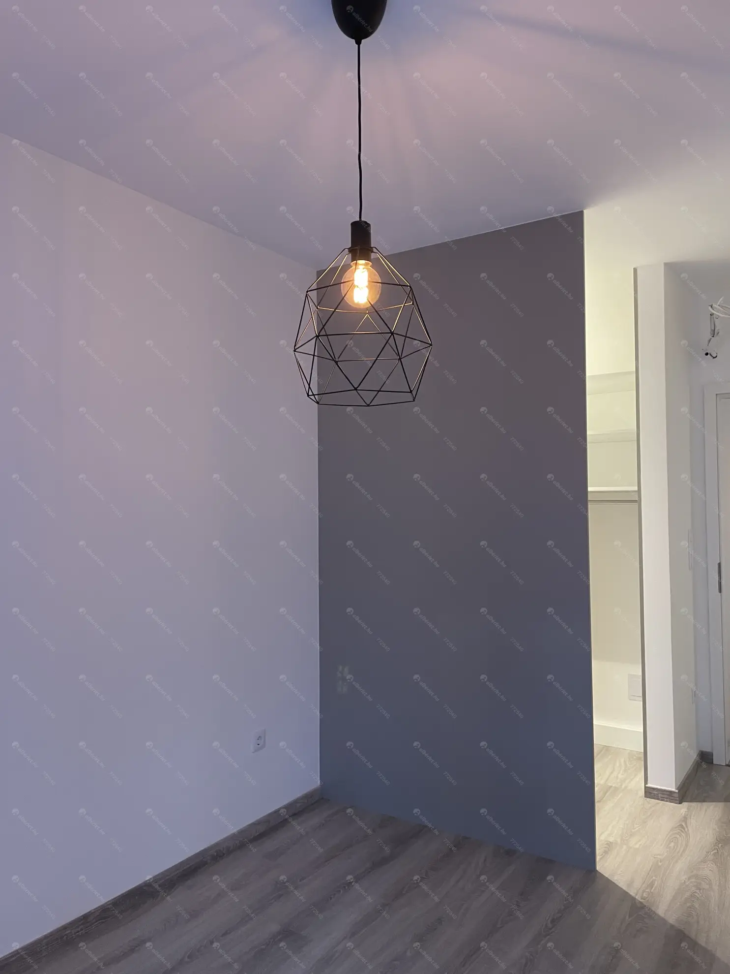 Kiadó albérlet 270000 Ft/hó áron: Budapest, XIII. kerület  Szabolcs utca. Mérete: 45 nm, 2 szobás | Alberlet.hu - 6612002