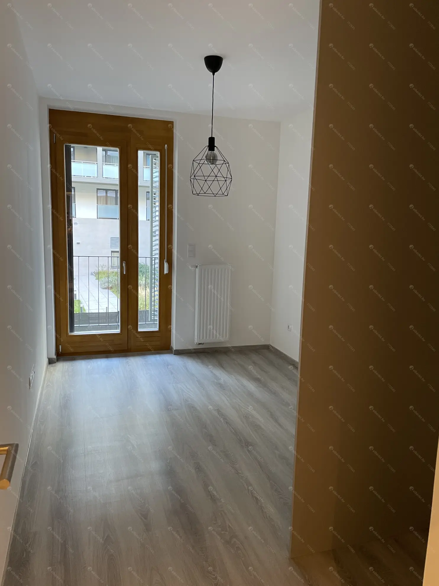 Kiadó albérlet 270000 Ft/hó áron: Budapest, XIII. kerület  Szabolcs utca. Mérete: 45 nm, 2 szobás | Alberlet.hu - 6612004