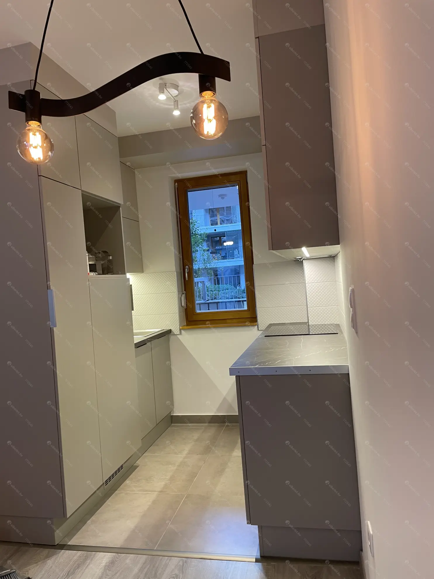 Kiadó albérlet 270000 Ft/hó áron: Budapest, XIII. kerület  Szabolcs utca. Mérete: 45 nm, 2 szobás | Alberlet.hu - 6612024