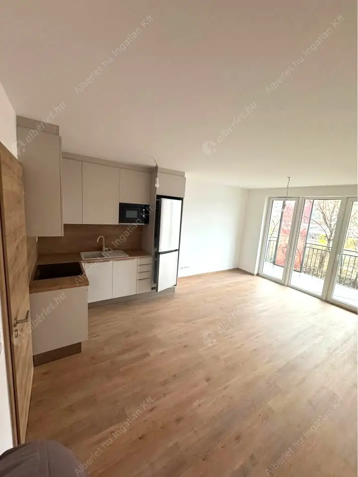 Kiadó albérlet 330000 Ft/hó áron: Budapest, XIII. kerület  Szabolcs utca. Mérete: 46 nm, 2 szobás | Alberlet.hu - 6638286
