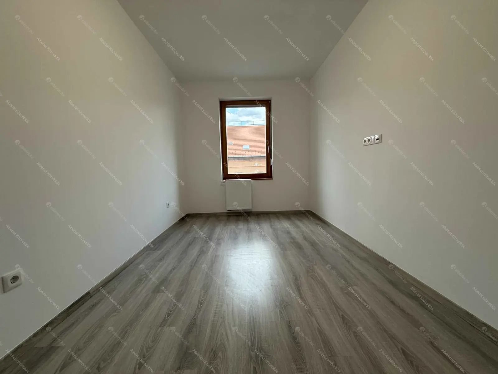 Kiadó albérlet 270000 Ft/hó áron: Budapest, XIII. kerület  Szabolcs utca. Mérete: 46 nm, 2 szobás | Alberlet.hu - 6702031