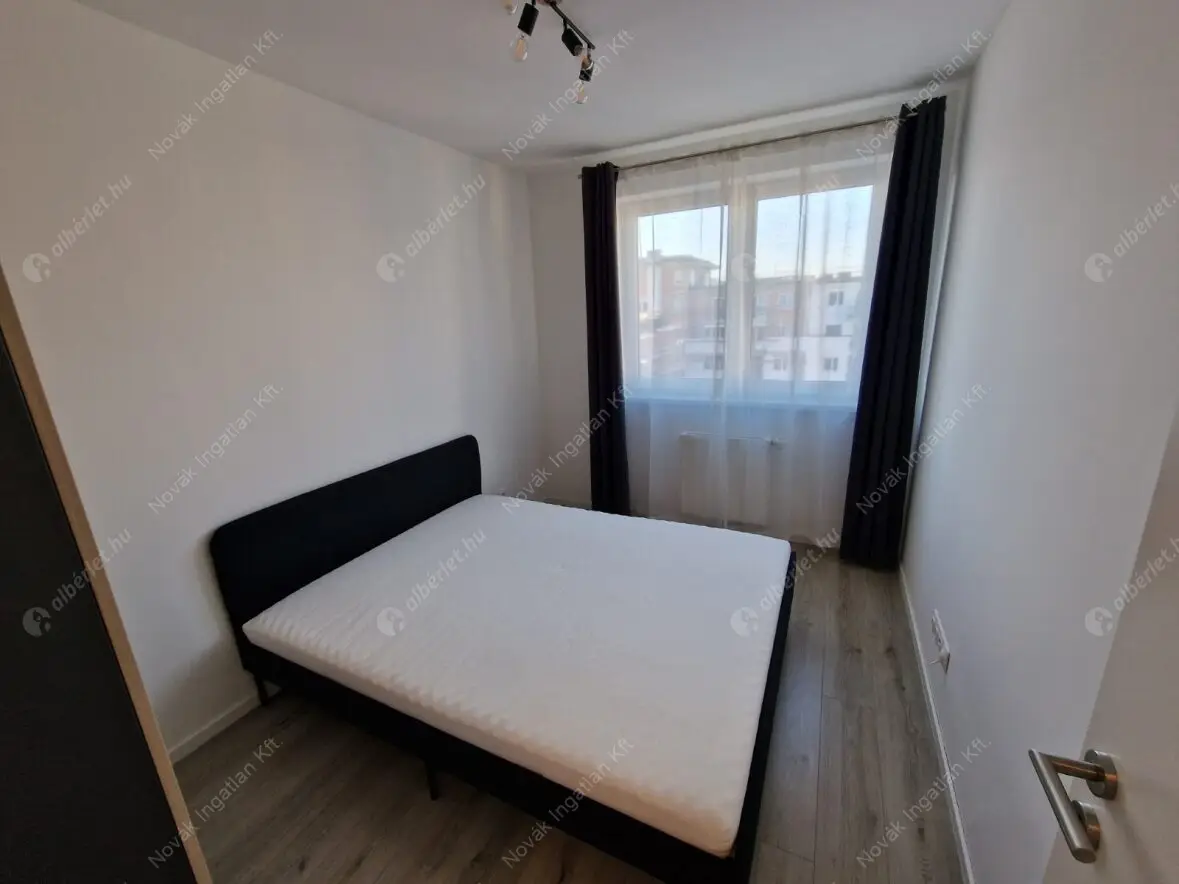 Kiadó albérlet 290000 Ft/hó áron: Budapest, XIII. kerület  Szabolcs utca. Mérete: 47 nm, 2 szobás | Alberlet.hu - 6575322