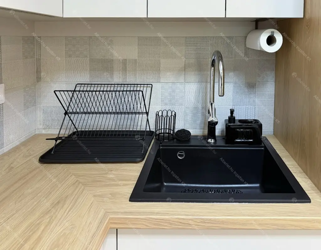 Kiadó albérlet 290000 Ft/hó áron: Budapest, XIII. kerület  Szabolcs utca. Mérete: 47 nm, 2 szobás | Alberlet.hu - 6665160