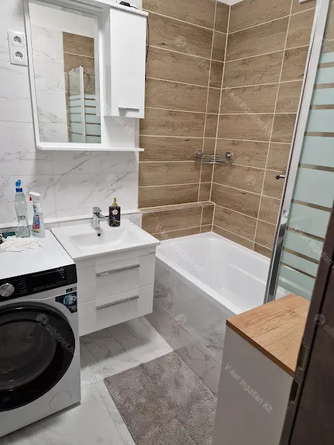 Kiadó albérlet 290000 Ft/hó áron: Budapest, XIII. kerület  Szabolcs utca. Mérete: 47 nm, 2 szobás | Alberlet.hu - 6665280