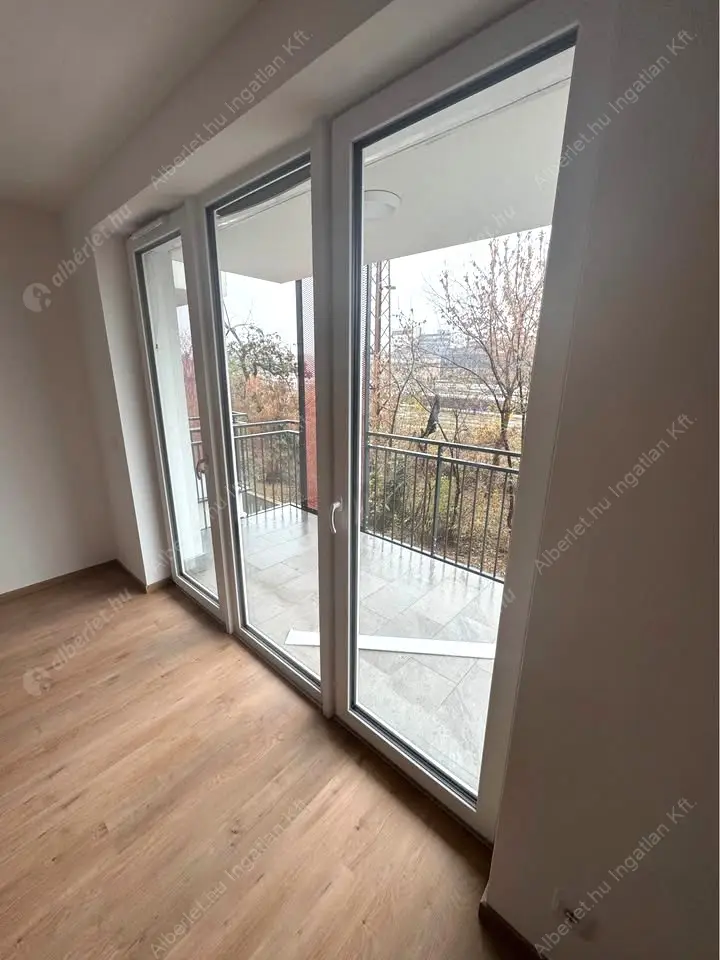 Kiadó albérlet 299000 Ft/hó áron: Budapest, XIII. kerület  Szabolcs utca. Mérete: 48 nm, 2 szobás | Alberlet.hu - 6636769