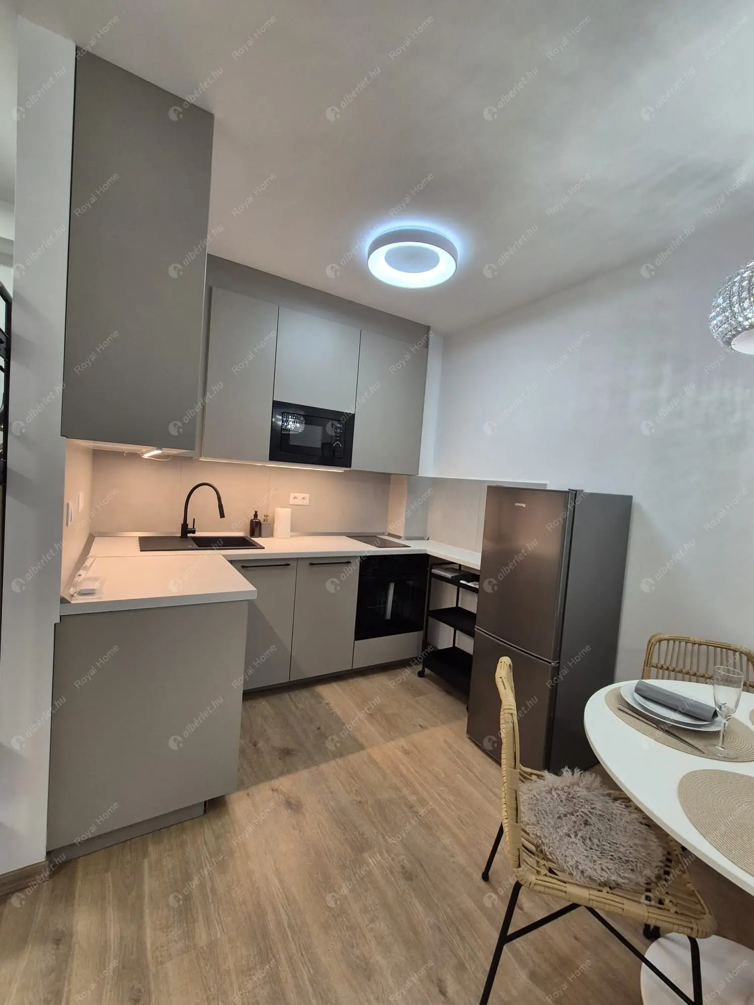 Kiadó albérlet 320000 Ft/hó áron: Budapest, XIII. kerület  Szabolcs utca. Mérete: 50 nm, 2 szobás | Alberlet.hu - 6579430