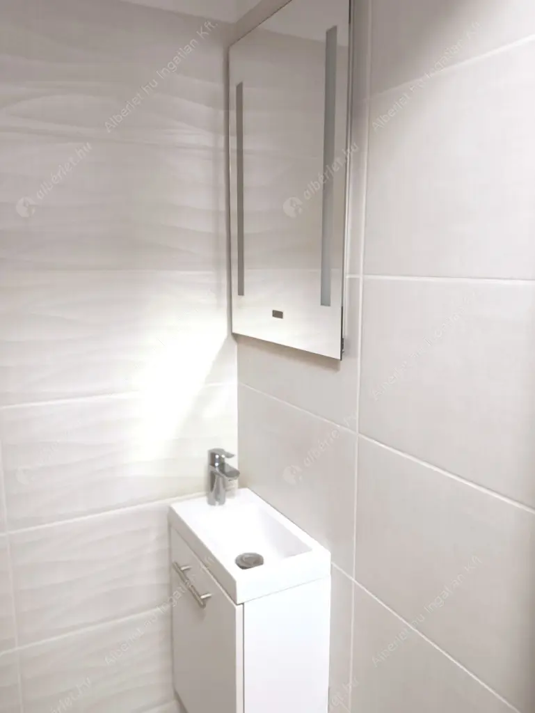 Kiadó albérlet 330000 Ft/hó áron: Budapest, XIII. kerület  Szabolcs utca. Mérete: 54 nm, 2 szobás | Alberlet.hu - 6605491