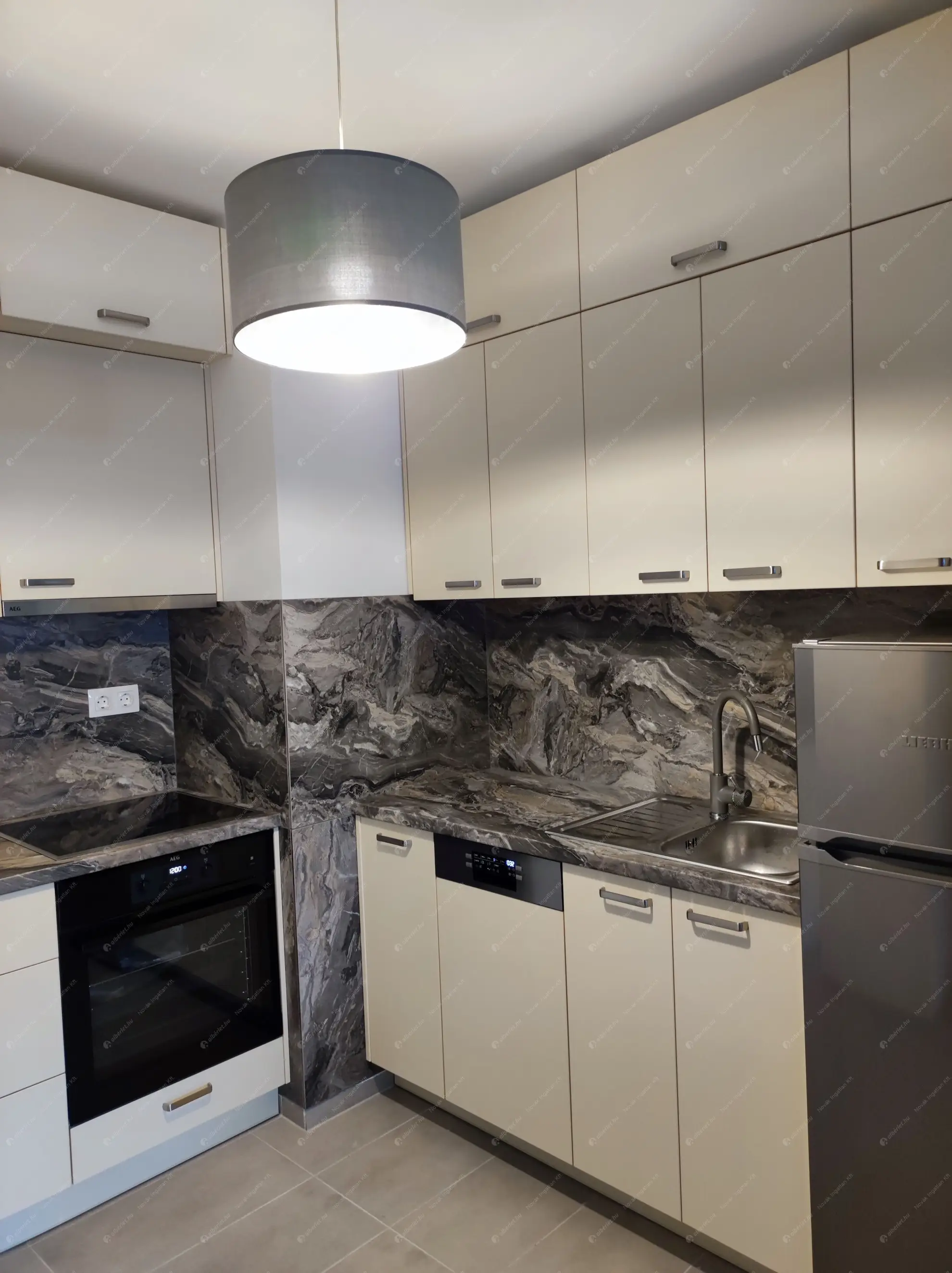 Kiadó albérlet 330000 Ft/hó áron: Budapest, XIII. kerület  Szabolcs utca. Mérete: 54 nm, 2 szobás | Alberlet.hu - 6620857