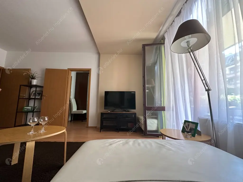 Kiadó albérlet 360000 Ft/hó áron: Budapest, XIII. kerület  Szabolcs utca. Mérete: 68 nm, 2 szobás | Alberlet.hu - 6596545