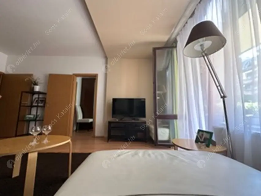 Kiadó albérlet 360000 Ft/hó áron: Budapest, XIII. kerület  Szabolcs utca. Mérete: 68 nm, 2 szobás | Alberlet.hu - 6597851
